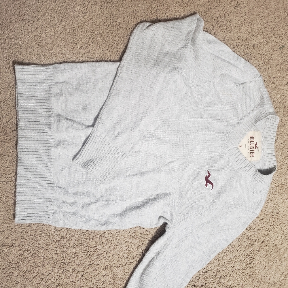 Hollister logo sweater